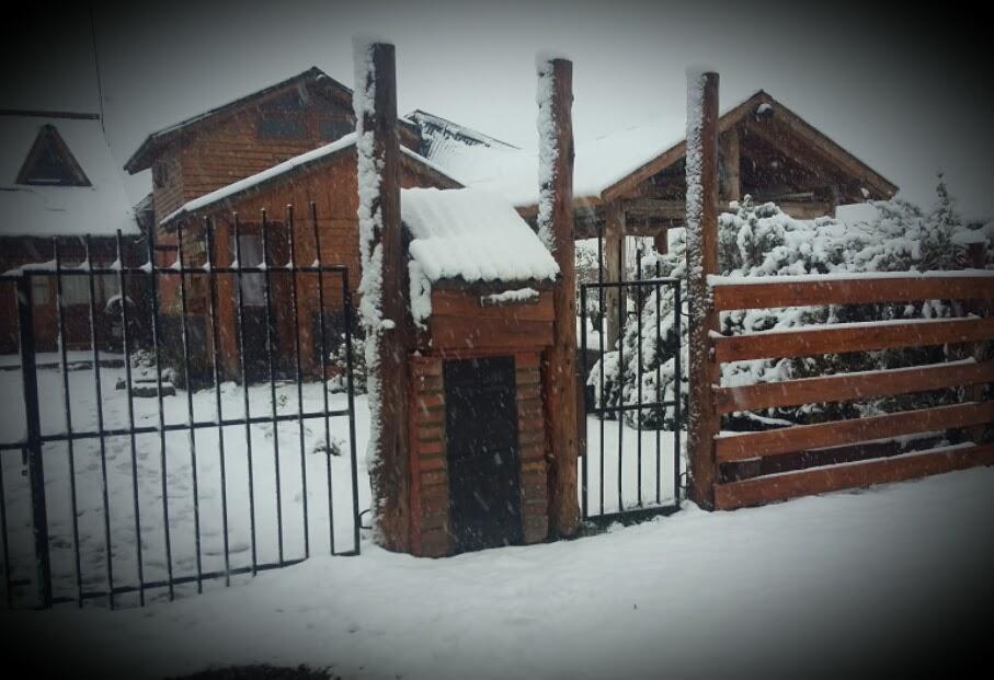 Cabanas Natanael Trevelín エクステリア 写真